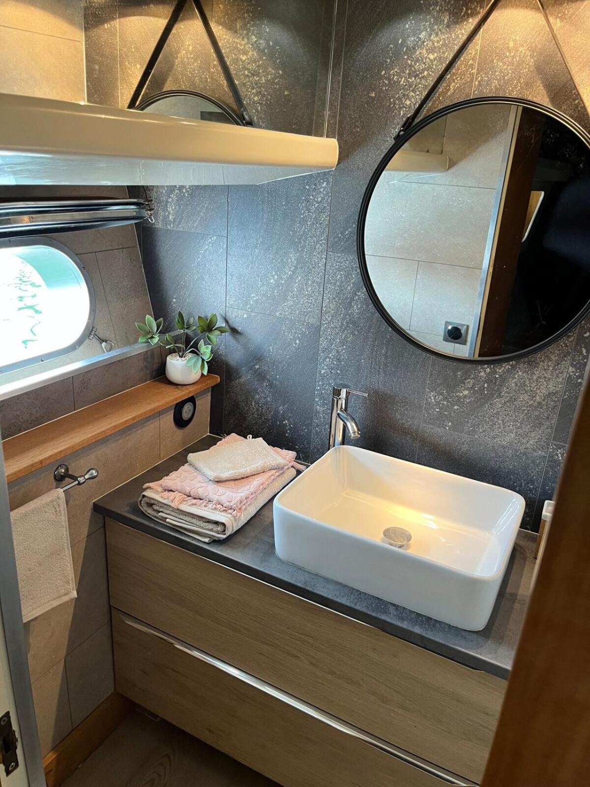 Yacht Aquamarina Vieux Port La Rochelle Hotell La Rochelle  Exteriör bild