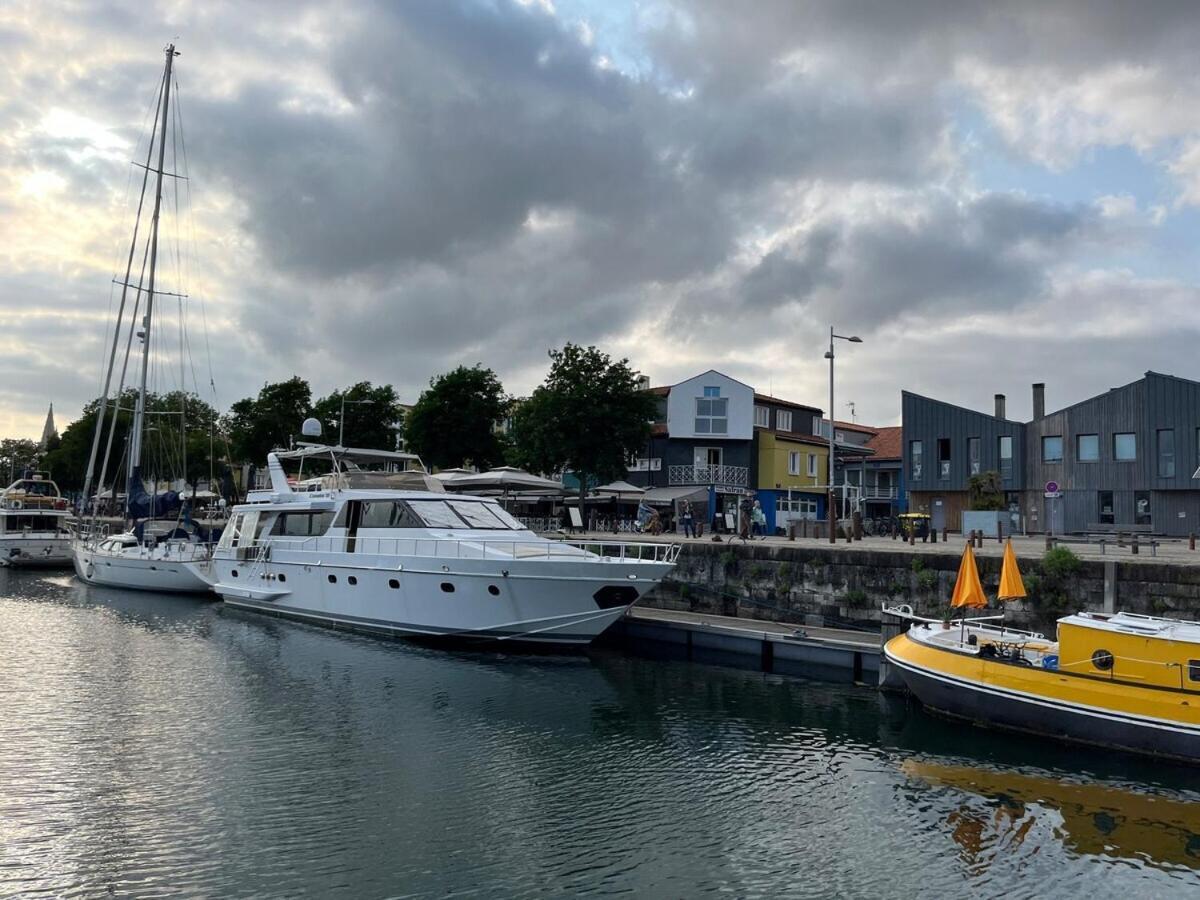Yacht Aquamarina Vieux Port La Rochelle Hotell La Rochelle  Exteriör bild