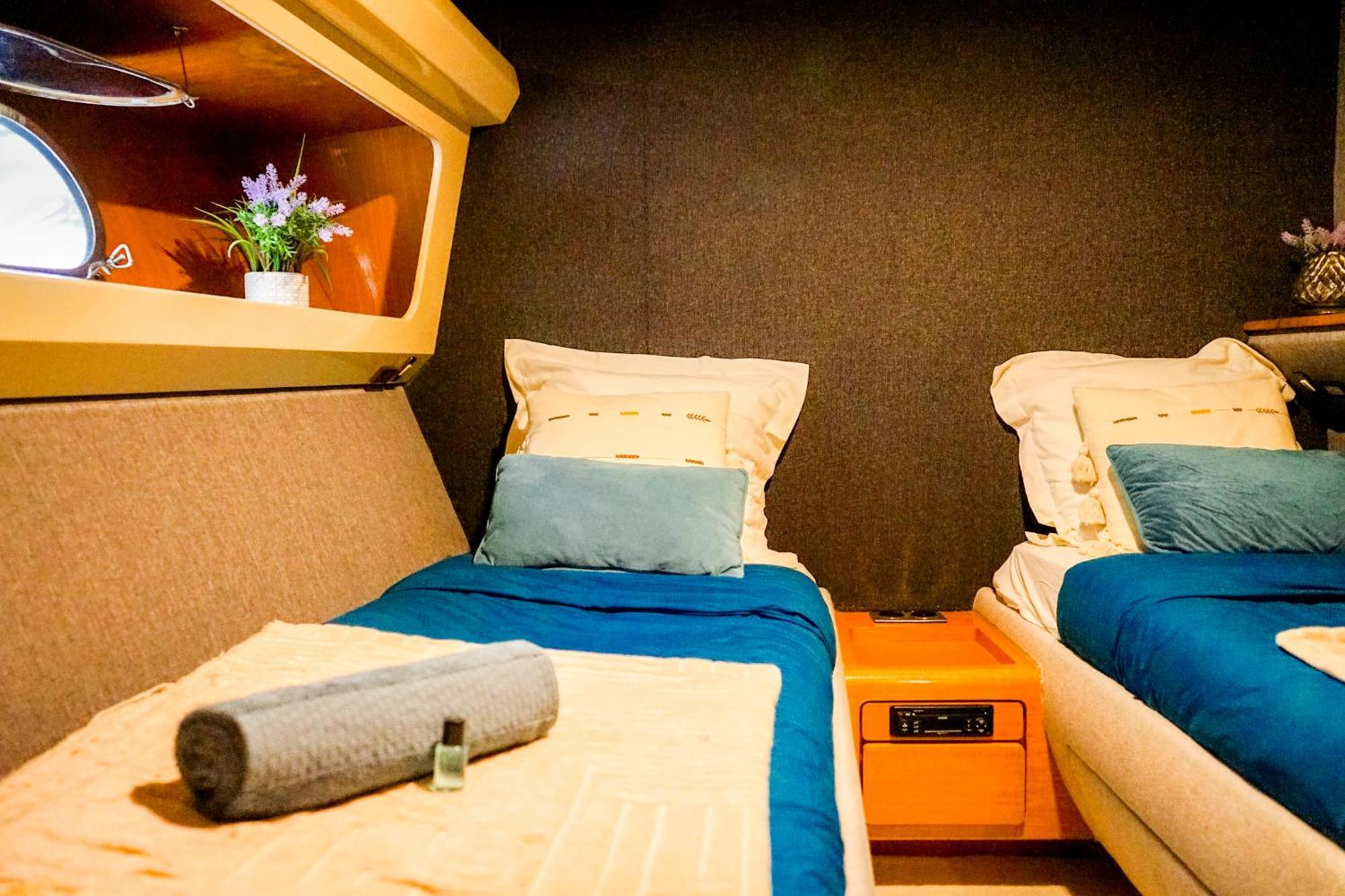 Yacht Aquamarina Vieux Port La Rochelle Hotell La Rochelle  Exteriör bild