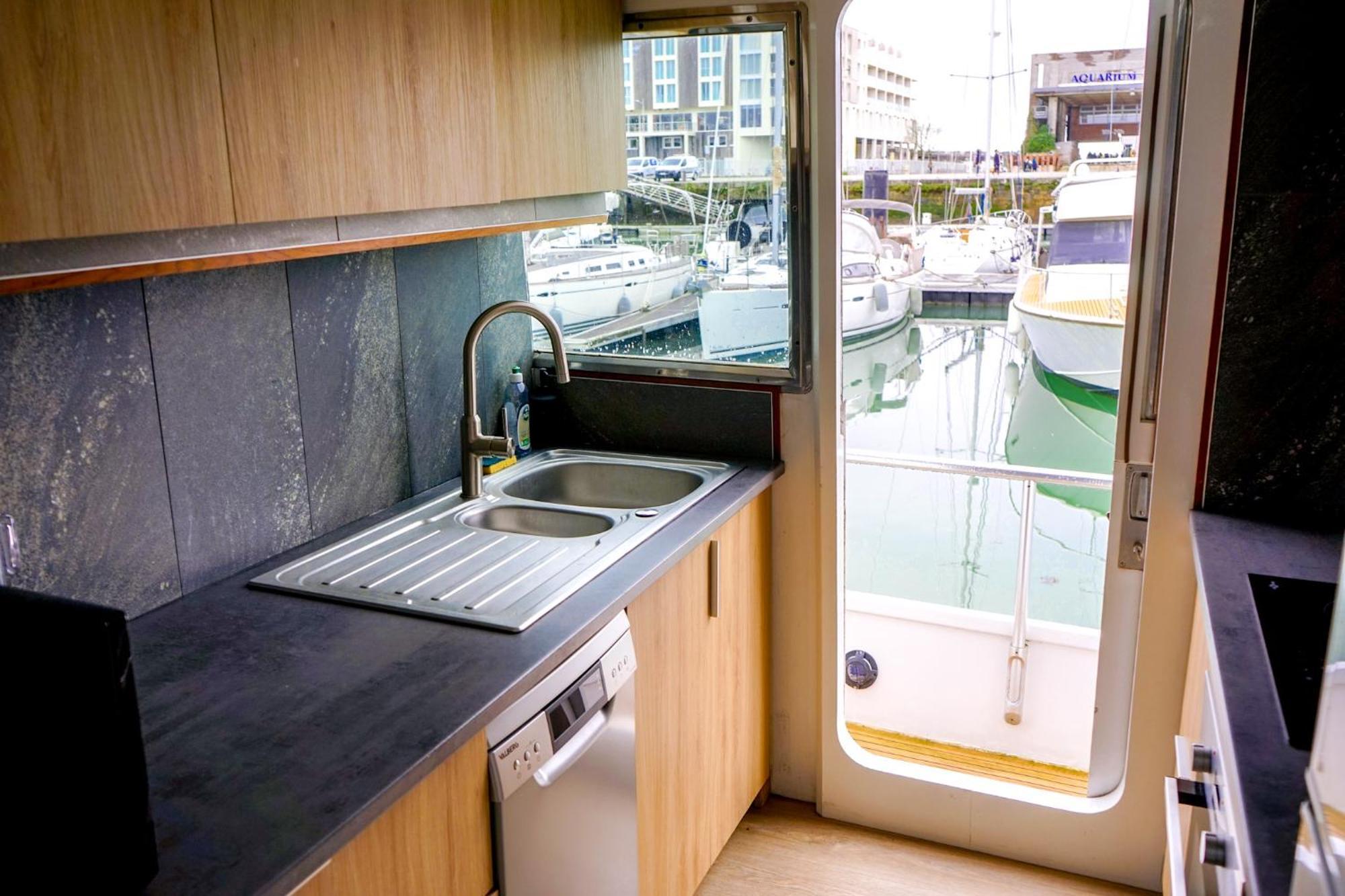 Yacht Aquamarina Vieux Port La Rochelle Hotell La Rochelle  Exteriör bild